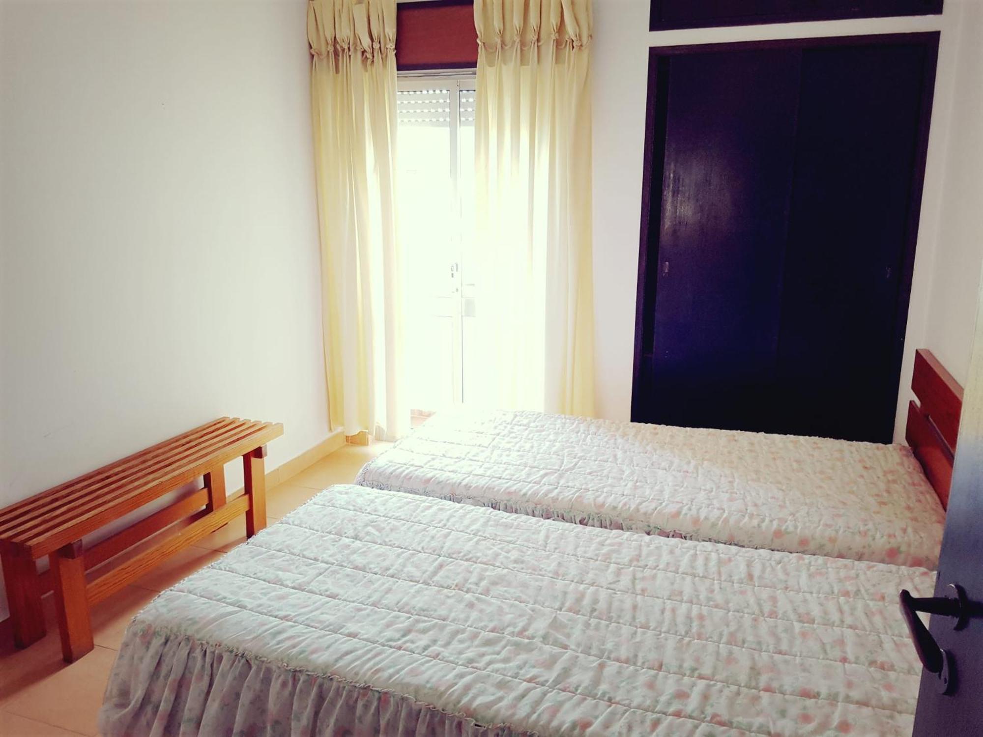 Squash Club Apartamentos Портиман Екстериор снимка